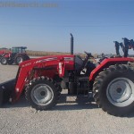 Tractorul Massey Ferguson 4608 cu incarcator DL250 lateral stanga