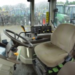 tractor john deere model 6220 vedere interior cabina de comanda